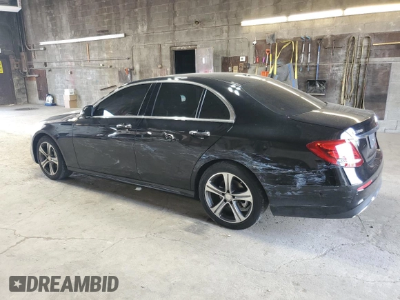 2017 Mercedes-Benz E 300 Luxury z VIN WDDZF4KB9HA215853, wystawiony jako Copart lot #60481375 z przebiegiem 99 900 mil mil oraz Szkoda całkowita • Salvage title. Historia ofert i sprzedaży dostępna na DreamBid. Obrazek 2.