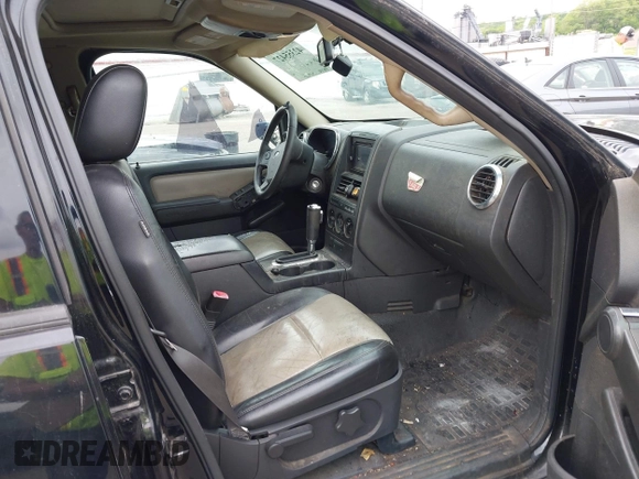 2007 Ford Explorer Sport Trac Limited z VIN 1FMEU53807UA10745, wystawiony jako IAAI lot #42355427 z przebiegiem 192 716 mil mil oraz . Historia ofert i sprzedaży dostępna na DreamBid. Obrazek 5.