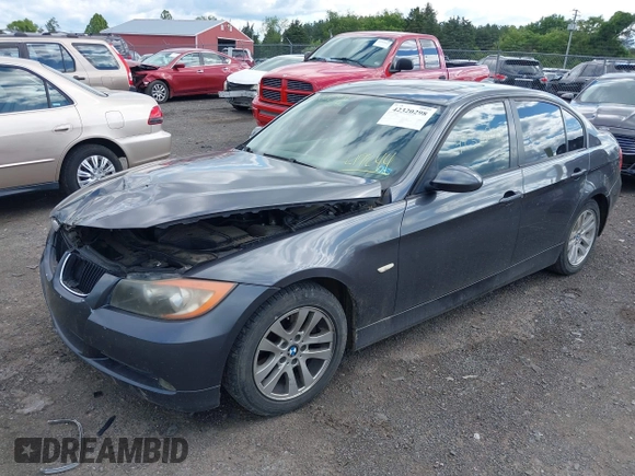 2007 BMW 3 Series 328i z VIN WBAVA37507NL17244, wystawiony jako IAAI lot #42320298 z przebiegiem 123 554 mil mil oraz . Historia ofert i sprzedaży dostępna na DreamBid. Obrazek 2.