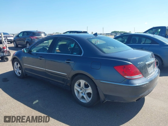 2005 Acura RL with VIN JH4KB16565C018969, listed as a IAAI auction lot 42663552 with 160,007 mi miles and . Bid and sale history available at DreamBid. Image 3.