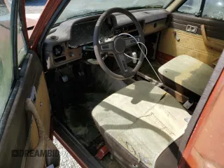 1983 Toyota Pickup z VIN JT4RN44S1D1111992, wystawiony jako Copart lot #54346175 z przebiegiem 236 099 mil mil oraz Czysty tytuł • Clean title. Historia ofert i sprzedaży dostępna na DreamBid. Obrazek 8.