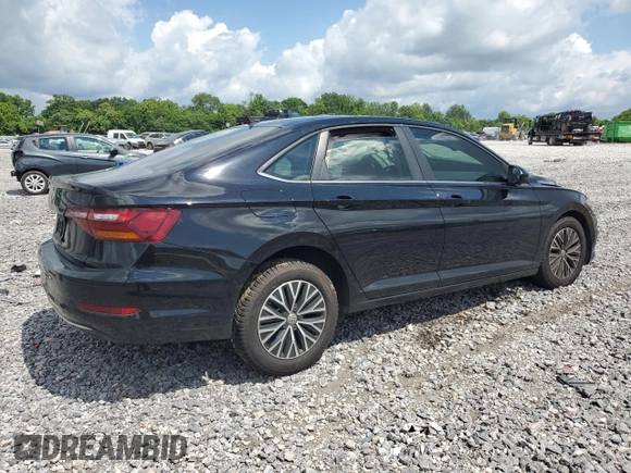 2019 Volkswagen Jetta S z VIN 3VWCB7BUXKM161873, wystawiony jako Copart lot #58712005 z przebiegiem Nie podano mil oraz Szkoda całkowita • Salvage title. Historia ofert i sprzedaży dostępna na DreamBid. Obrazek 3.