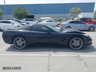 2002 Chevrolet Corvette with VIN 1G1YY22G525105391, listed as a IAAI auction lot 42041878 with 175,128 mi miles. Bid and sale history available at carsss.com. Image 14.