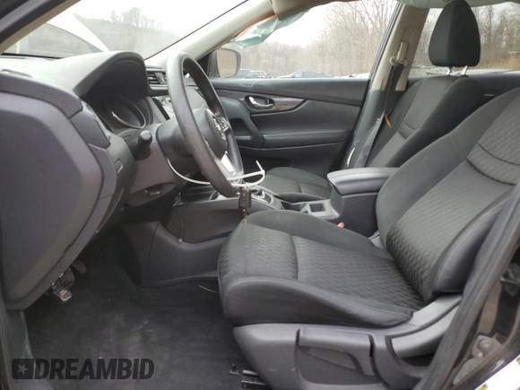 2017 Nissan Rogue SV z VIN KNMAT2MV6HP567975, wystawiony jako Copart lot #51573335 z przebiegiem 109 489 mil mil oraz Szkoda całkowita • Salvage title. Historia ofert i sprzedaży dostępna na DreamBid. Obrazek 7.