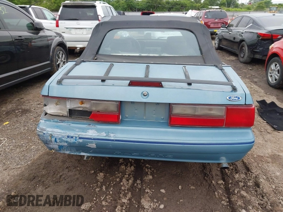 1993 Ford Mustang с VIN 1FACP44M3PF212921, выставлен на аукционе IAAI как лот 42337259 с пробегом 11 452 миль миль и . История ставок и продаж доступна на DreamBid. Изображение 16.
