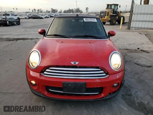 2015 MINI Convertible with VIN WMWZN3C59FT862963, listed as a Copart auction lot 86016514 with 96,493 mi miles and Salvage title. Bid and sale history available at DreamBid. Image 5.