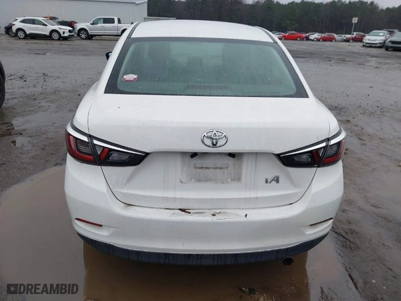 2017 Toyota Yaris iA with VIN 3MYDLBYV7HY193397, listed as a IAAI auction lot 41553435 with 76,705 mi miles. Bid and sale history available at carsss.com. Image 17.