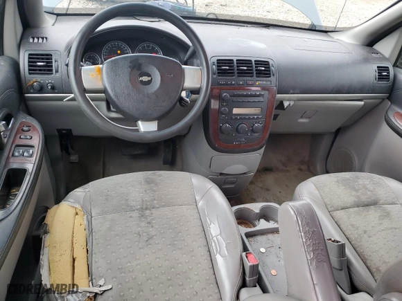 2006 Chevrolet Uplander LT w/1LT with VIN 1GNDV33L36D135654, listed as a Copart auction lot 44920835 with 279,020 mi miles and Salvage Title. Bid and sale history available at carsss.com. Image 8.