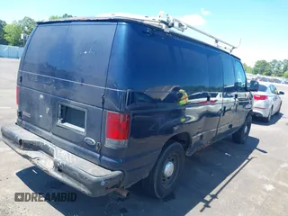2004 Ford Econoline Cargo z VIN 1FTRE14W44HA97790, wystawiony jako IAAI lot #42332961 z przebiegiem 342 595 mil mil oraz . Historia ofert i sprzedaży dostępna na DreamBid. Obrazek 4.