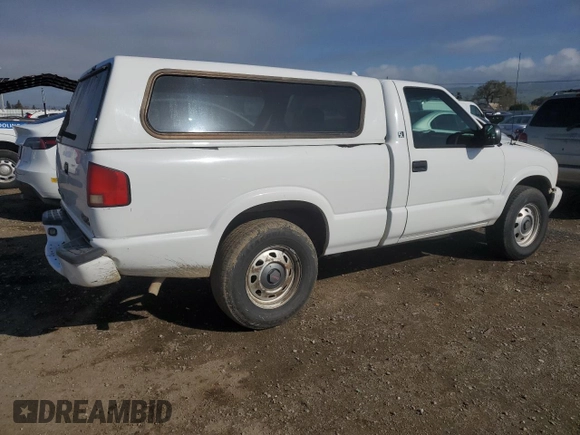 2000 GMC Sonoma with VIN 1GTDT14W8Y8313288, listed as a Copart auction lot 47313605 with 309,224 mi miles and Salvage Title. Bid and sale history available at DreamBid. Image 3.