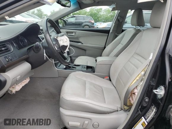 2015 Toyota Camry XLE z VIN 4T1BF1FK3FU939355, wystawiony jako Copart lot #56998335 z przebiegiem 108 689 mil mil oraz Szkoda całkowita • Salvage title. Historia ofert i sprzedaży dostępna na DreamBid. Obrazek 7.