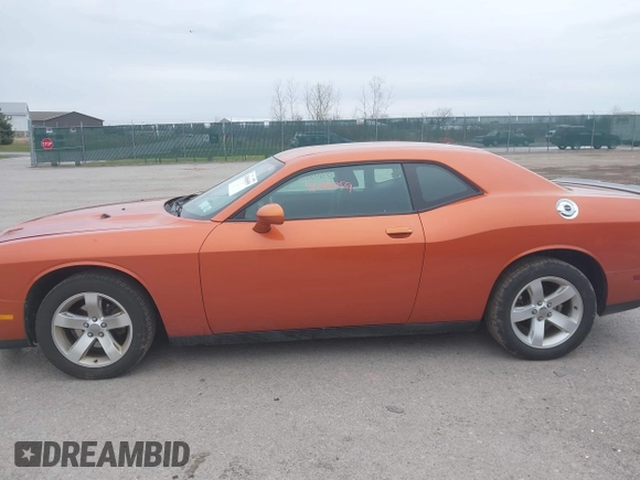 2011 Dodge Challenger z VIN 2B3CJ4DG0BH508297, wystawiony jako IAAI lot #42006059 z przebiegiem 85 242 mil mil oraz . Historia ofert i sprzedaży dostępna na DreamBid. Obrazek 14.