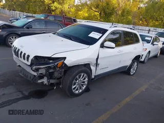 2019 Jeep Cherokee Latitude with VIN 1C4PJMCX0KD104155, listed as a IAAI auction lot 40647860 with 125,802 mi miles. Bid and sale history available at carsss.com. Image 17.