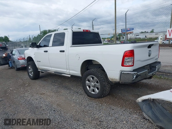 2022 Ram 2500 Tradesman with VIN 3C6UR5CL9NG126846, listed as a IAAI auction lot 42395508 with 54,602 mi miles and . Bid and sale history available at DreamBid. Image 3.