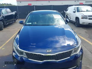 2018 Kia Optima LX with VIN 5XXGT4L32JG189009, listed as a IAAI auction lot 42010285 with 313,004 mi miles. Bid and sale history available at carsss.com. Image 12.