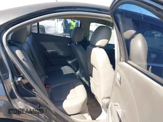 2015 Chevrolet Sonic LTZ z VIN 1G1JE5SB7F4101368, wystawiony jako IAAI lot #41742156 z przebiegiem 143 865 mil mil oraz . Historia ofert i sprzedaży dostępna na DreamBid. Obrazek 8.