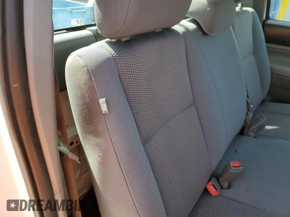2013 Toyota Tacoma z VIN 5TFPX4EN6DX015170, wystawiony jako Copart lot #50858535 z przebiegiem 144 378 mil mil oraz Szkoda całkowita • Salvage title. Historia ofert i sprzedaży dostępna na DreamBid. Obrazek 10.