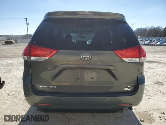 2011 Toyota Sienna XLE AAS с VIN 5TDYK3DC2BS096636, выставлен на аукционе Copart как лот 39746143 с пробегом 77 793 миль миль и На запчасти • Non repairable. История ставок и продаж доступна на DreamBid. Изображение 6.
