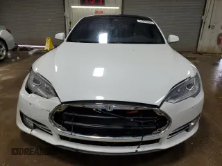 2015 Tesla Model S 85D with VIN 5YJSA1H24FF092628, listed as a Copart auction lot 51959035 with 128,744 mi miles and Salvage Title. Bid and sale history available at carsss.com. Image 5.