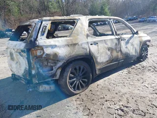 2023 Chevrolet Traverse RS z VIN 1GNEVJKW5PJ277446, wystawiony jako IAAI lot #40950221 z przebiegiem Nie podano mil oraz . Historia ofert i sprzedaży dostępna na DreamBid. Obrazek 4.