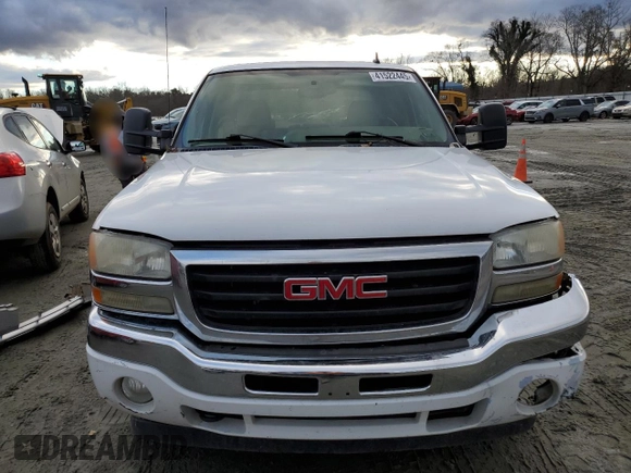 2006 GMC Sierra 1500 SLT with VIN 2GTEK13N061341831, listed as a Copart auction lot 41522445 with 155,253 mi miles and Salvage Title. Bid and sale history available at carsss.com. Image 5.