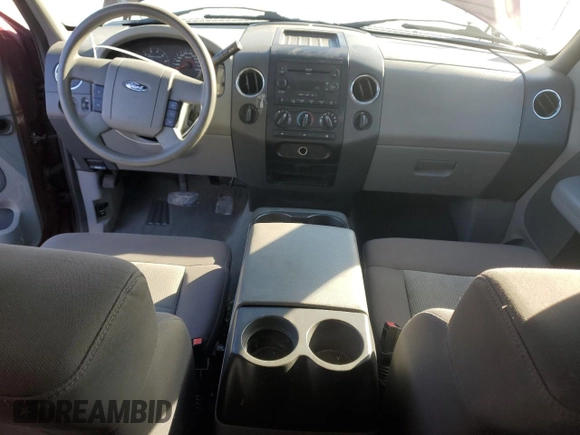 2005 Ford F-150 XLT z VIN 1FTPX04515KE58657, wystawiony jako Copart lot #45487545 z przebiegiem 220 464 mil mil oraz Czysty tytuł • Clean title. Historia ofert i sprzedaży dostępna na DreamBid. Obrazek 8.