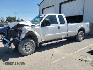 2015 Ford F-250 XLT z VIN 1FT7X2B67FEC98288, wystawiony jako Copart lot #56031615 z przebiegiem 99 928 mil mil oraz Tytuł czysty. Historia ofert i sprzedaży dostępna na DreamBid. Obrazek 1.