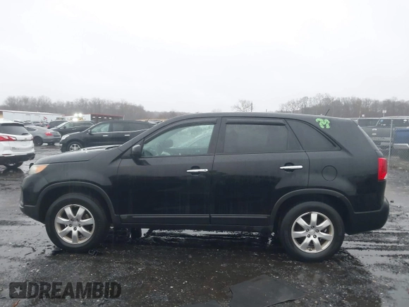 2011 Kia Sorento LX with VIN 5XYKT3A18BG151447, listed as a IAAI auction lot 41730665 with 195,187 mi miles. Bid and sale history available at carsss.com. Image 14.
