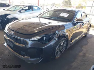2020 Kia Stinger GT-Line with VIN KNAE15LA7L6074843, listed as a IAAI auction lot 41831509 with 86,410 mi miles. Bid and sale history available at carsss.com. Image 17.
