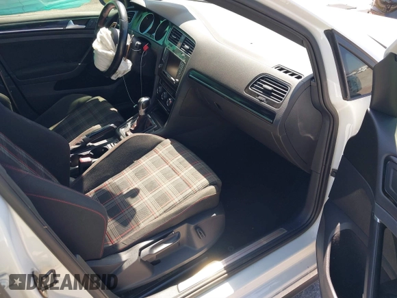 2017 Volkswagen GTI S z VIN 3VW447AU2HM020448, wystawiony jako IAAI lot #41830077 z przebiegiem 52 528 mil mil oraz . Historia ofert i sprzedaży dostępna na DreamBid. Obrazek 5.