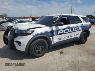2020 Ford Police Interceptor Utility z VIN 1FM5K8AW7LGA55408, wystawiony jako Copart lot #51137325 z przebiegiem 47 670 mil mil oraz Nie do naprawy. Historia ofert i sprzedaży dostępna na DreamBid. Obrazek 1.