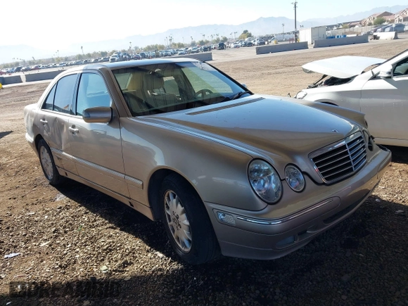 2001 Mercedes-Benz E-Class with VIN WDBJF65J11B232599, listed as a IAAI auction lot 41517879 with 173,366 mi miles. Bid and sale history available at carsss.com. Image 1.