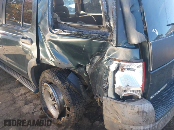 2003 Ford Explorer XLS z VIN 1FMZU62K13UB68767, wystawiony jako IAAI lot #40780973 z przebiegiem Nie podano mil oraz . Historia ofert i sprzedaży dostępna na DreamBid. Obrazek 6.