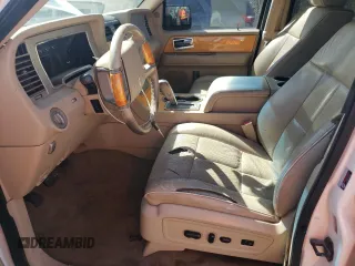 2007 Lincoln Navigator with VIN 5LMFU28567LJ24897, listed as a Copart auction lot 49324365 with Not provided miles and Salvage title. Bid and sale history available at DreamBid. Image 7.