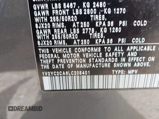2020 Volkswagen Atlas с VIN 1V2YC2CA6LC205401, выставлен на аукционе IAAI как лот 42272256 с пробегом 67 382 миль миль и . История ставок и продаж доступна на DreamBid. Изображение 9.