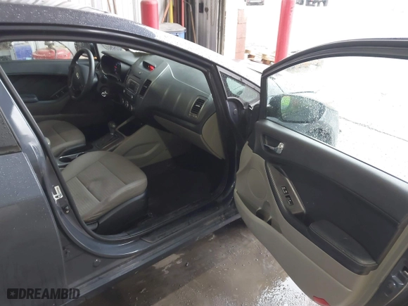 2014 Kia Forte LX with VIN KNAFX4A69E5237321, listed as a IAAI auction lot 41534280 with 100,810 mi miles. Bid and sale history available at carsss.com. Image 5.