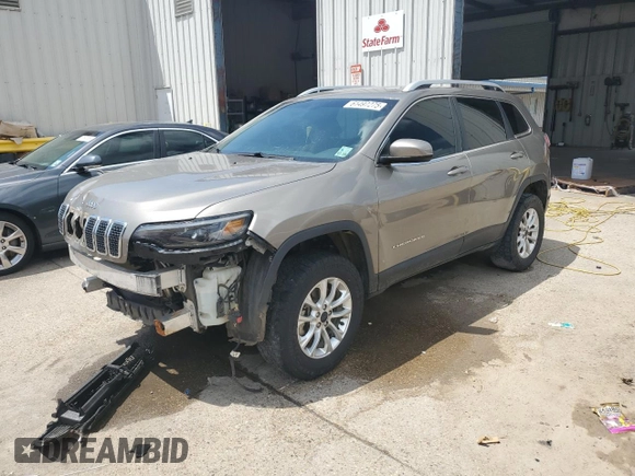 2019 Jeep Cherokee Latitude with VIN 1C4PJMCX4KD107222, listed as a Copart auction lot 61497275 with 156,805 mi miles and Salvage title. Bid and sale history available at DreamBid. Image 1.