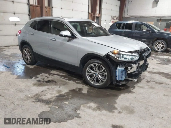 2020 BMW X2 xDrive28i with VIN WBXYJ1C09L5P35894, listed as a IAAI auction lot 41588426 with 24,476 mi miles. Bid and sale history available at carsss.com. Image 1.