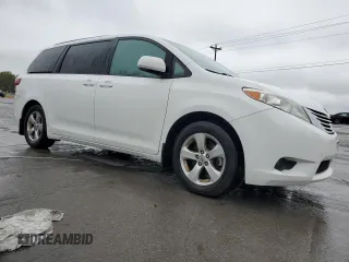 2017 Toyota Sienna LE Auto Access Seat с VIN 5TDKZ3DC4HS840442, выставлен на аукционе Copart как лот 52109575 с пробегом 124 257 миль миль и На запчасти • Non repairable. История ставок и продаж доступна на DreamBid. Изображение 4.