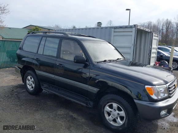 1998 Toyota Land Cruiser with VIN JT3HT05J2W0017214, listed as a IAAI auction lot 41716028 with 214,047 mi miles. Bid and sale history available at carsss.com. Image 1.
