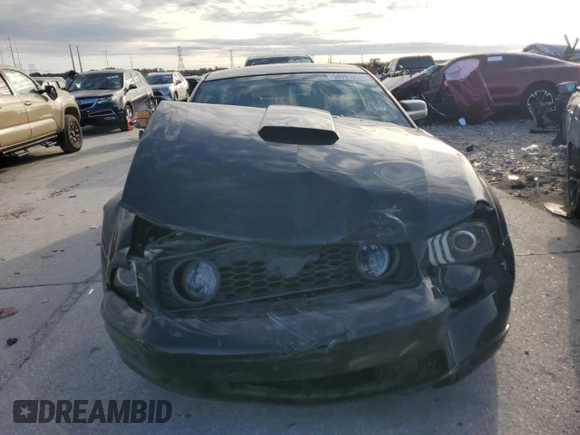 2008 Ford Mustang GT Deluxe with VIN 1ZVHT82H385152393, listed as a Copart auction lot 58991235 with 134,298 mi miles and Salvage title. Bid and sale history available at DreamBid. Image 5.