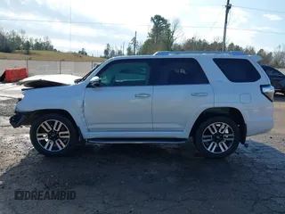 2014 Toyota 4Runner SR5 with VIN JTEZU5JR7E5078142, listed as a IAAI auction lot 41191786 with 197,512 mi miles and . Bid and sale history available at DreamBid. Image 15.