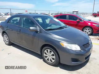2010 Toyota Corolla z VIN 1NXBU4EE0AZ321356, wystawiony jako IAAI lot #42129727 z przebiegiem 77 590 mil mil oraz . Historia ofert i sprzedaży dostępna na DreamBid. Obrazek 1.