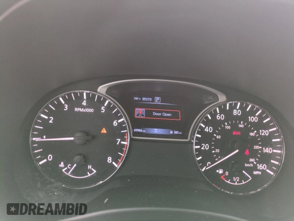2018 Nissan Pathfinder S with VIN 5N1DR2MM4JC649716, listed as a Copart auction lot 63110105 with 69,966 mi miles and Salvage title. Bid and sale history available at DreamBid. Image 9.
