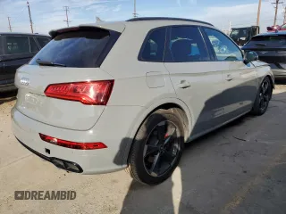 2020 Audi SQ5 Premium Plus with VIN WA1B4AFY9L2123802, listed as a Copart auction lot 79128594 with 25,133 mi miles and Salvage Title. Bid and sale history available at DreamBid. Image 3.