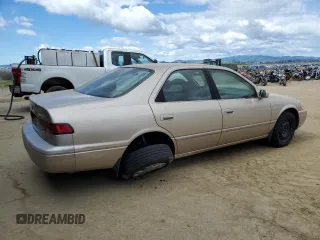 1998 Toyota Camry LE z VIN JT2BF22K8W0133091, wystawiony jako Copart lot #47691625 z przebiegiem 214 743 mil mil oraz Szkoda całkowita • Salvage title. Historia ofert i sprzedaży dostępna na DreamBid. Obrazek 3.