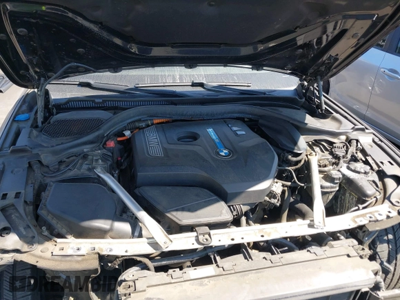 2019 BMW 5 Series 530e with VIN WBAJA9C53KB388858, listed as a IAAI auction lot 42195058 with 138,259 mi miles and . Bid and sale history available at DreamBid. Image 10.