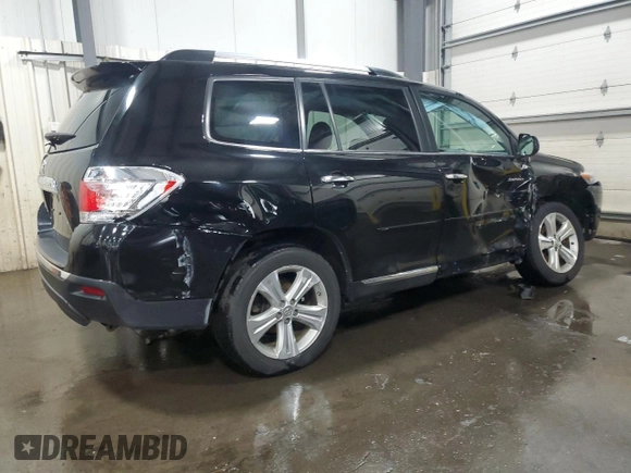 2013 Toyota Highlander Limited z VIN 5TDDK3EH7DS239690, wystawiony jako Copart lot #56791415 z przebiegiem 92 647 mil mil oraz Szkoda całkowita • Salvage title. Historia ofert i sprzedaży dostępna na DreamBid. Obrazek 3.