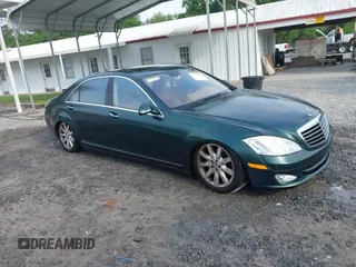 2007 Mercedes-Benz S 5.5L V8 with VIN WDDNG71X77A090036, listed as a IAAI auction lot 42117580 with 137,160 mi miles. Bid and sale history available at carsss.com. Image 1.