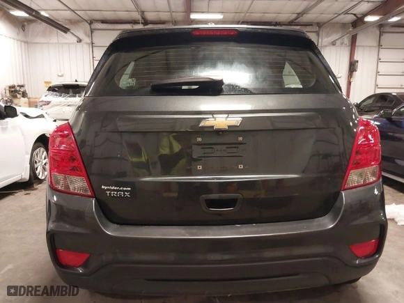 2019 Chevrolet Trax LS with VIN 3GNCJKSB4KL214510, listed as a IAAI auction lot 40640607 with 128,037 mi miles. Bid and sale history available at carsss.com. Image 17.